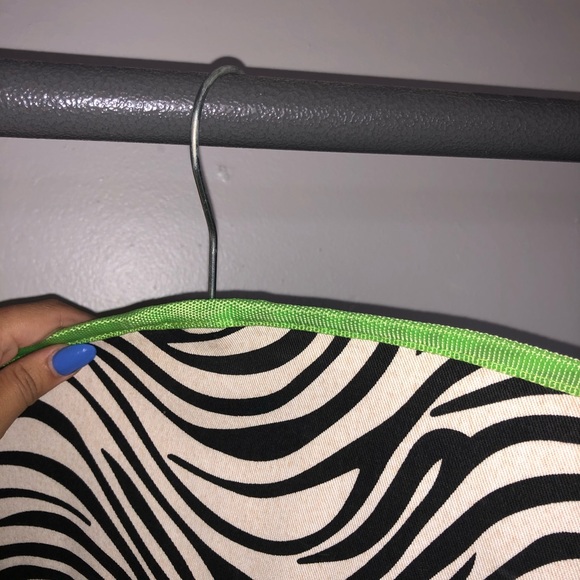 Green and zebra organizer - Picture 3 of 4